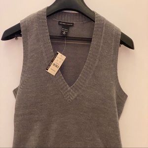 NY & Co Sweater vest